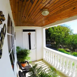 Native Brisas Del Sur Inn Fresh Water Bay